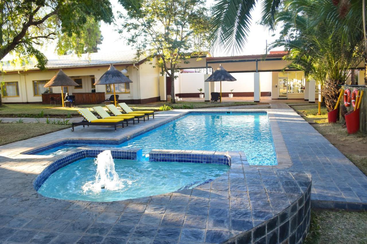 Cresta Botsalo Hotel Palapye 外观 照片