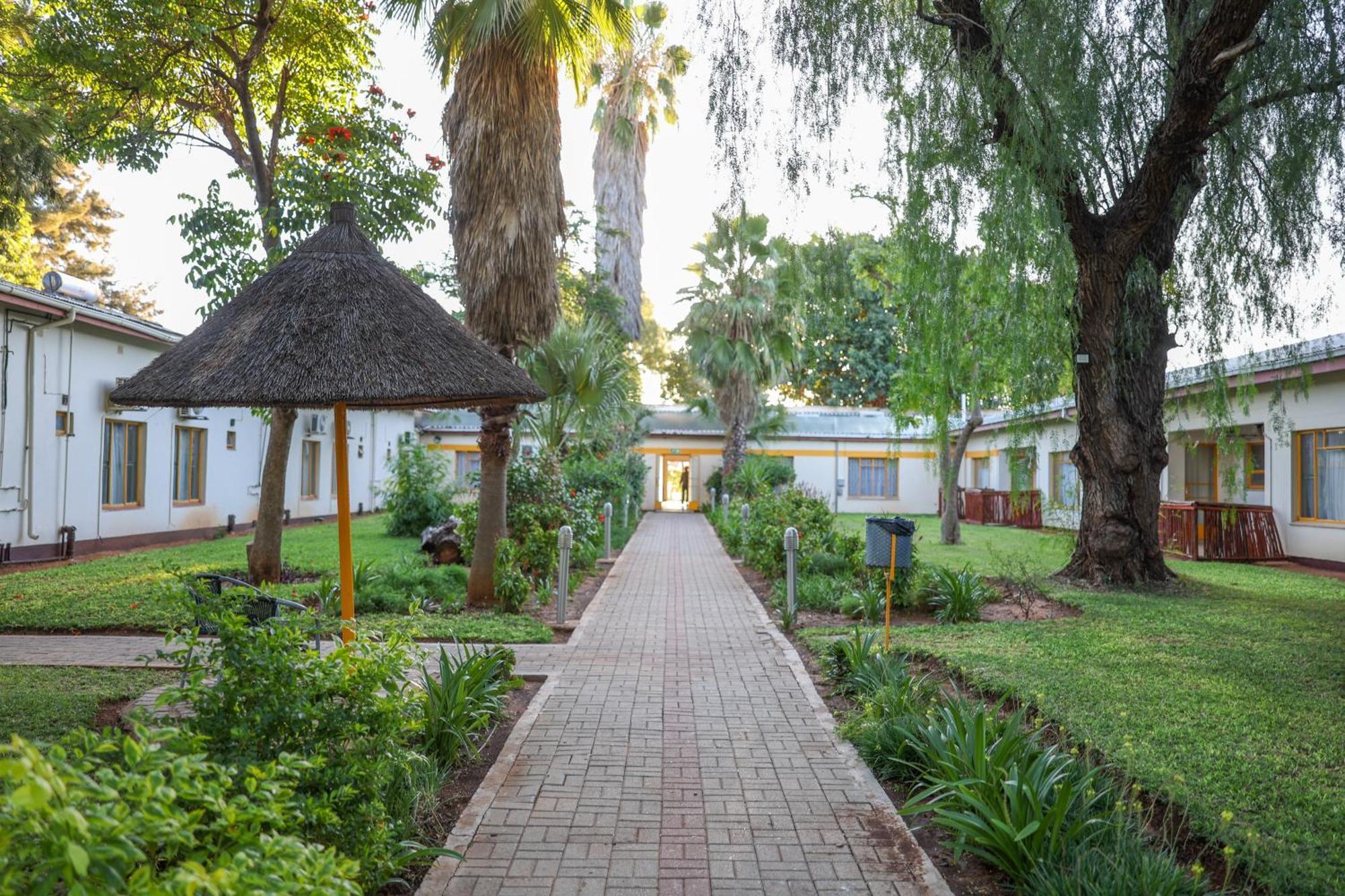 Cresta Botsalo Hotel Palapye 外观 照片