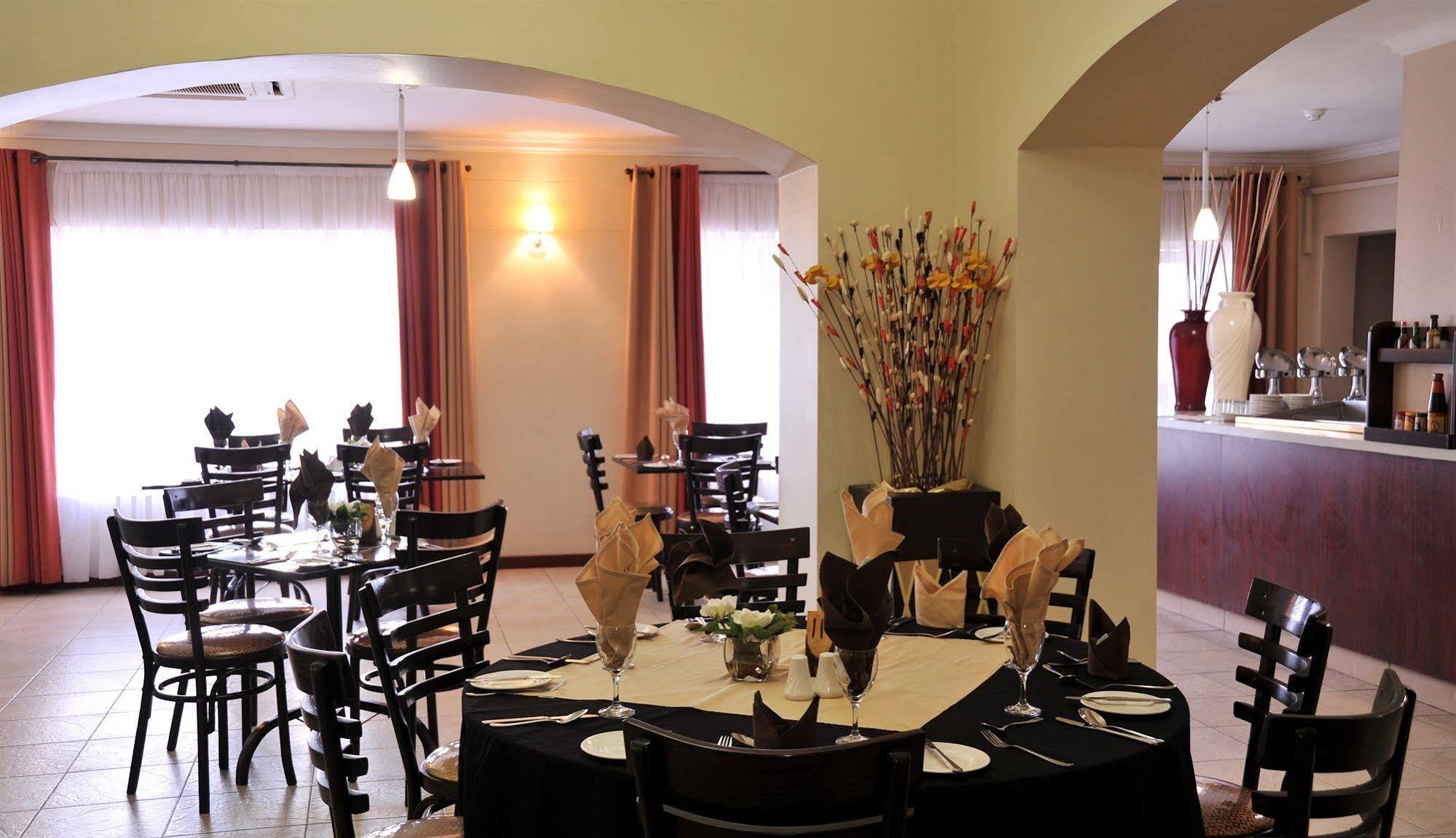 Cresta Botsalo Hotel Palapye 外观 照片